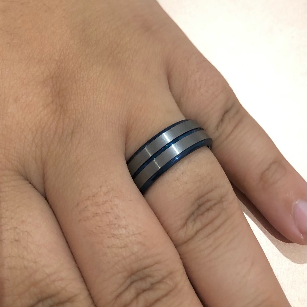 Christmas gift 🌟Host Pick🌟Blue Tungsten band Ring size 10.5